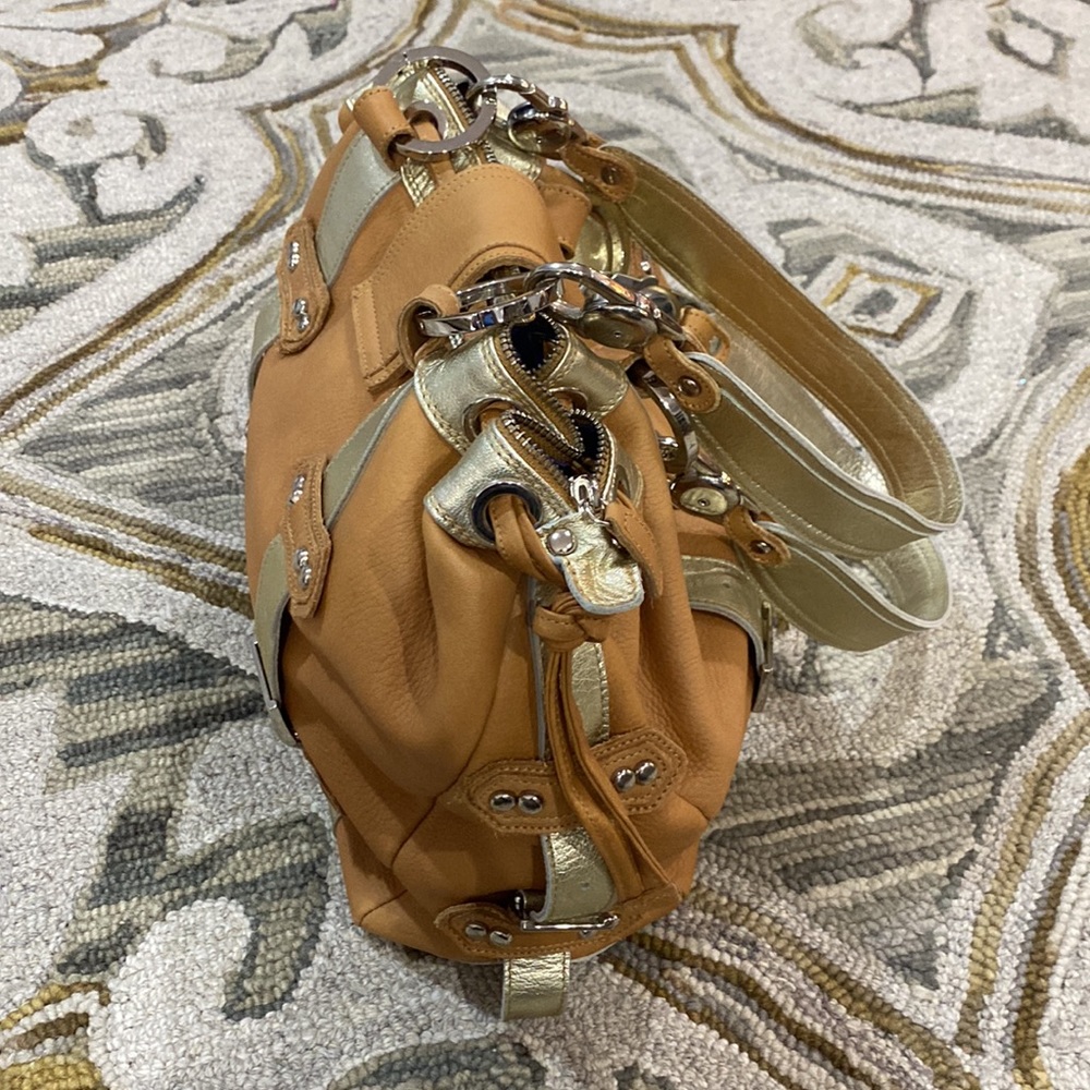 💕 Gustto tan gold Italian leather large satchel bag gorgeous 💕 - Picture 8 of 16